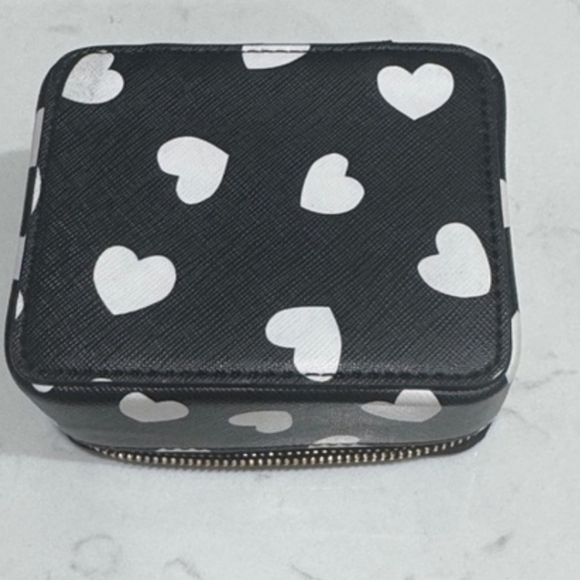 Kate Spade NEW Jewelry Case - Picture 3 of 5